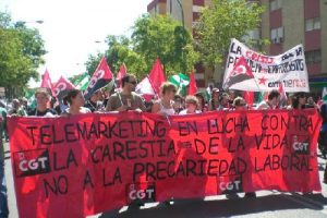 Sevilla : 3.000 personas se manifiestan contra la precarización de la existencia