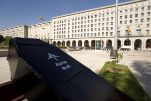 Concluye el encierro de los delegados y miembros de CGT durante 48 horas en los locales sindicales de la T-2 en contra de la precariedad en Barajas y del desmembramiento y privatización de la red de aeropuertos españoles (30/7/08)