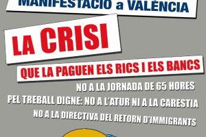 Miles de trabajadores se manifiestan contra la directiva de las 65 horas y contra los recortes de los derechos sociales y laborales.