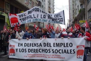 Concentración de la Asamblea de afectados por el ERE de FORD-Almussafes