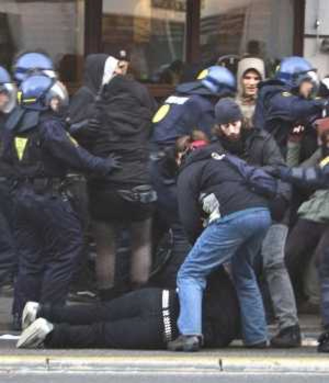 Solidaridad con l@s detenid@s en Copenhague