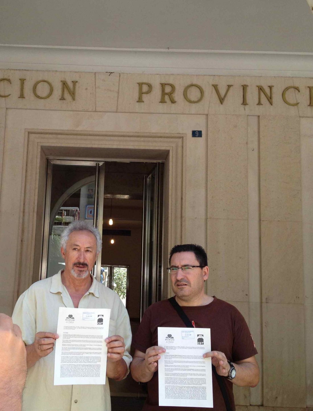 CGT y Mesa de la Ria solicitan a las administraciones la inclusión e impulso del ferrocarril en el consorcio metropolitano de transportes.