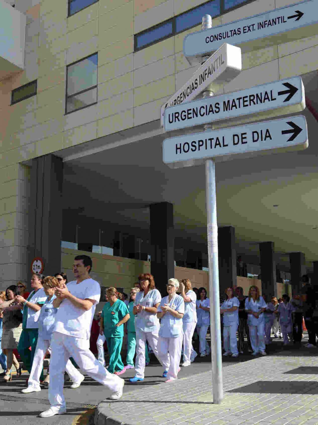 Huelga en el servicio de limpieza del Hospital de la Arrixaca (Murcia)