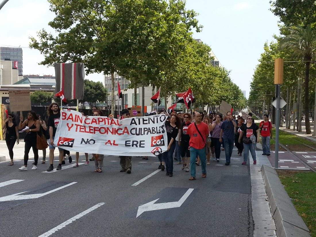 [Fotos]: Concentración en Barcelona contra el ERE de Atento