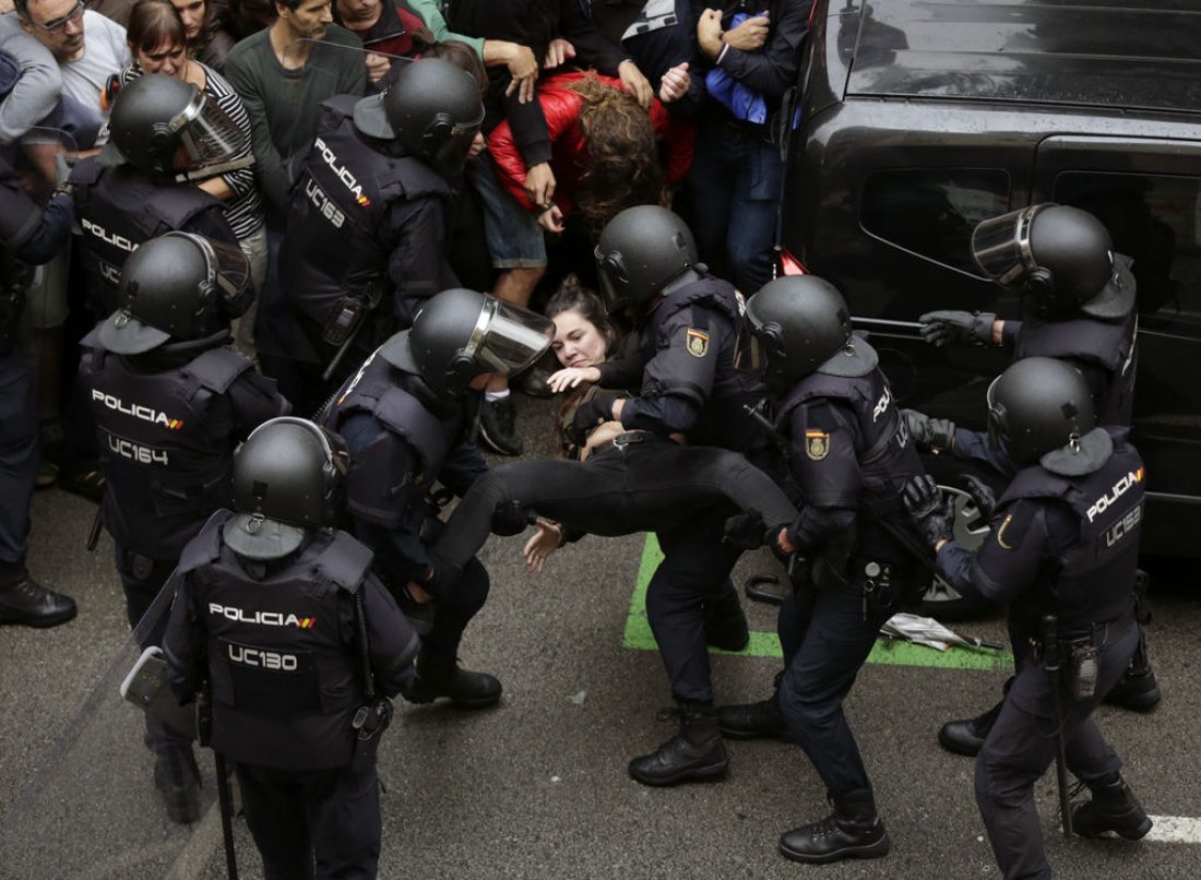 El Estado actúa en Catalunya como una Dictadura