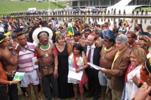 Apoyo de la CGT a las justas luchas y al Manifiesto en solidaridad internacional con los pueblos indígenas de Brasil