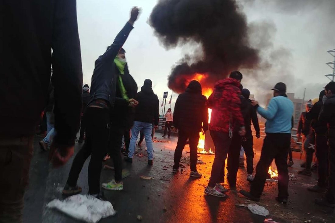 IRÁN: Solidaridad internacional con el pueblo iraní en lucha