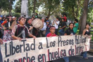 Por la libertad de los presos políticos mapuches en huelga de hambre en Chile