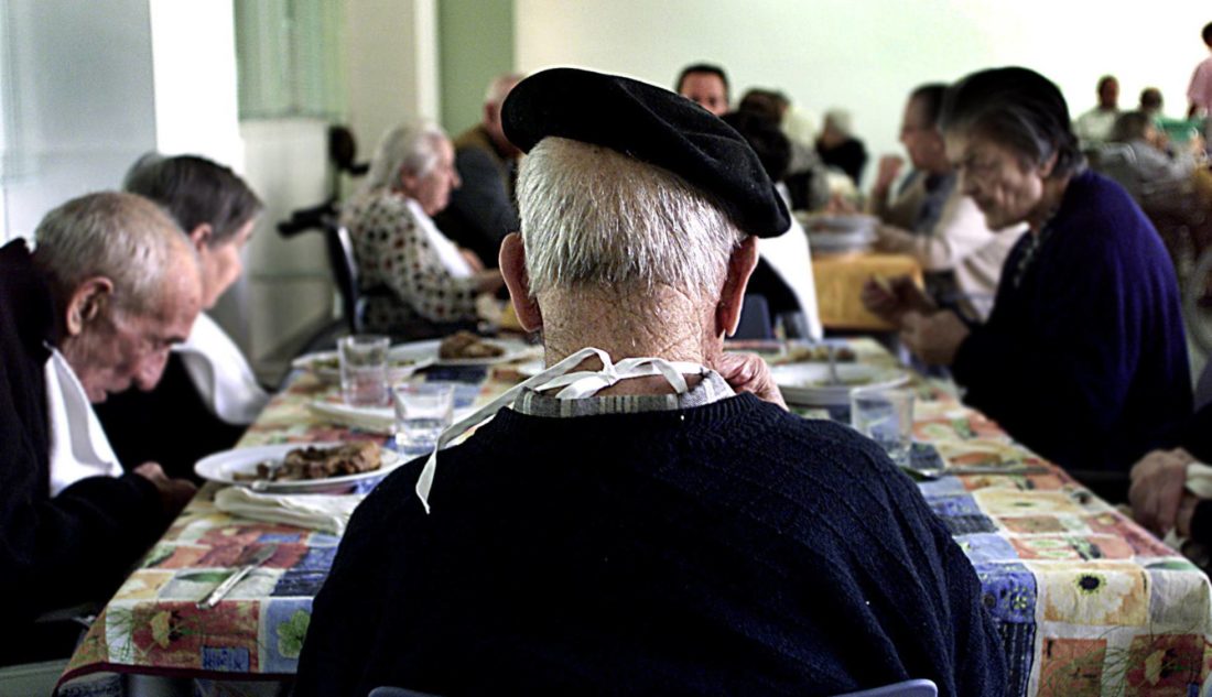 Las personas mayores no pueden ser un negocio