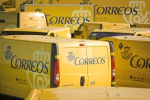 Carteros en pie de guerra ante la pandemia de recortes en Correos