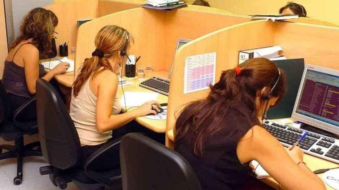 Entrevista en el programa ‘A vivir que son dos días’ a dos trabajadoras de Telemarketing sobre las condiciones laborales que padecen en el sector