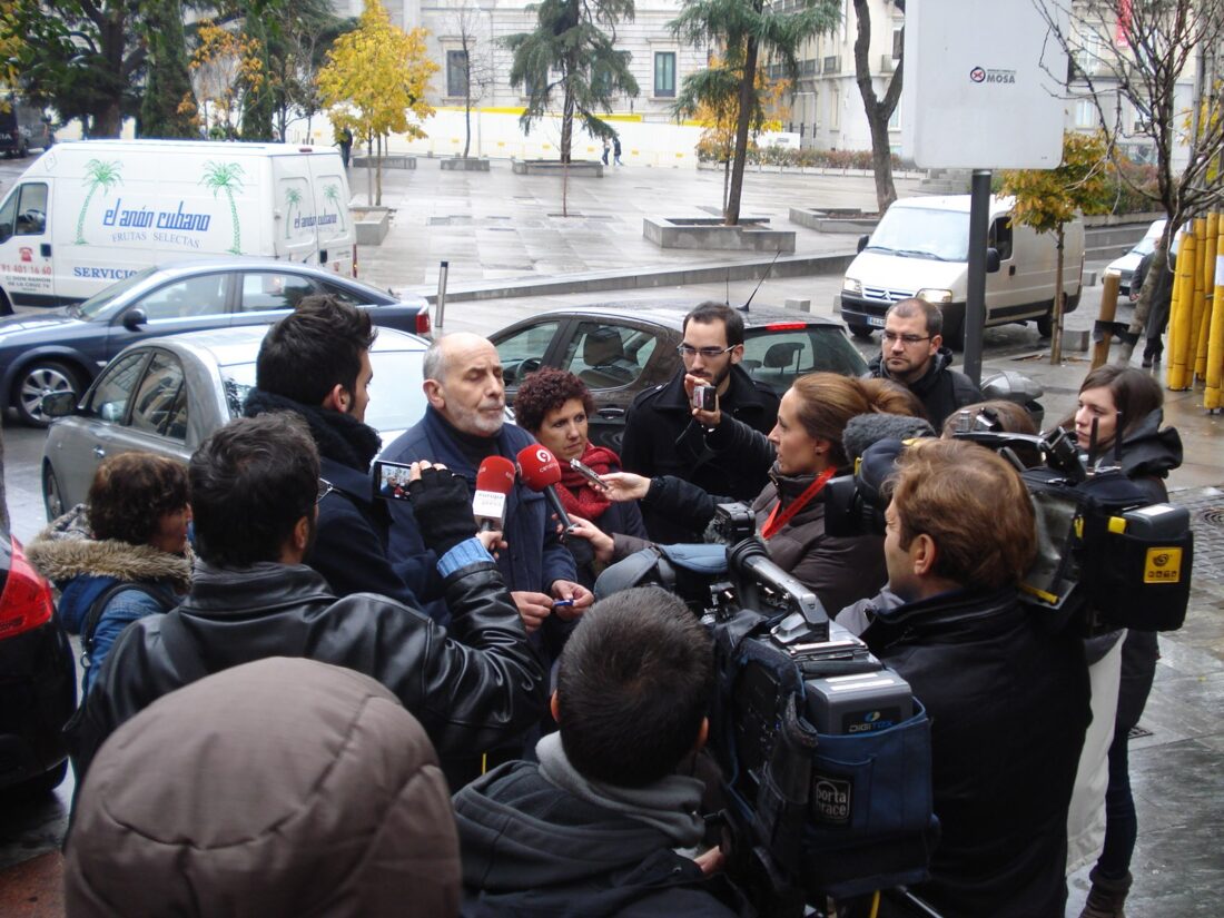 La Coordinadora 25S presenta #20D luto y la manifestación convocada para el 20 de diciembre