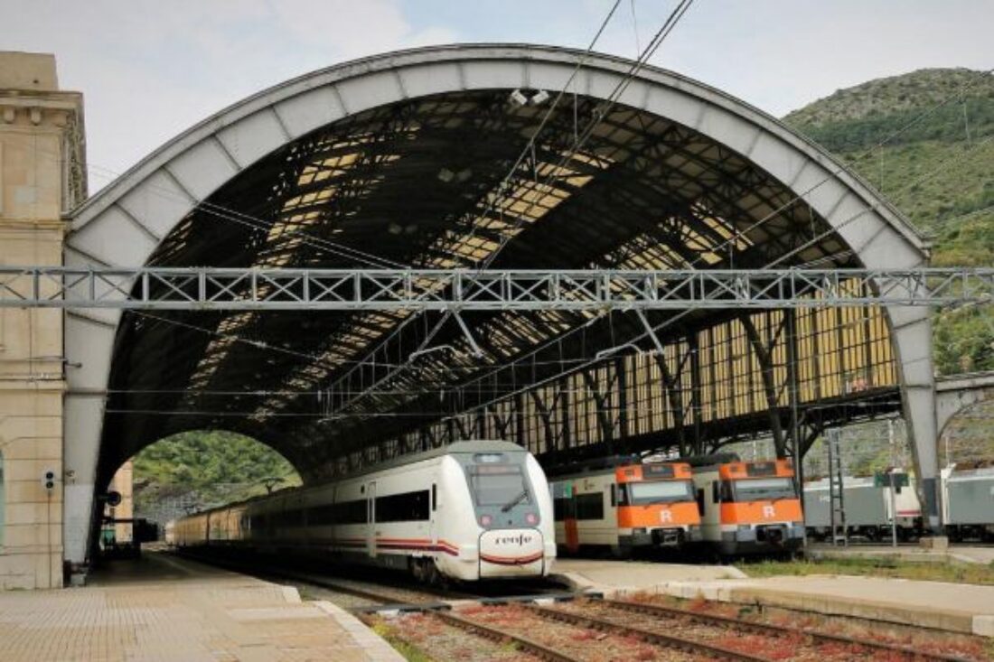 CGT convoca 4 días de huelga en RENFE