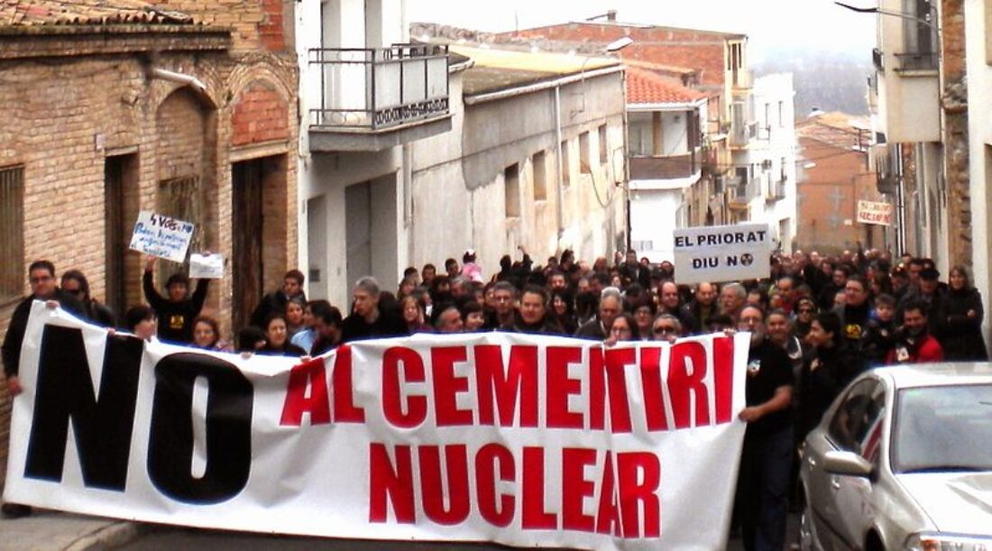 « Ascó, Cataluña dice que no ». Más de 2000 personas se manifiestan contra el cementerio nuclear