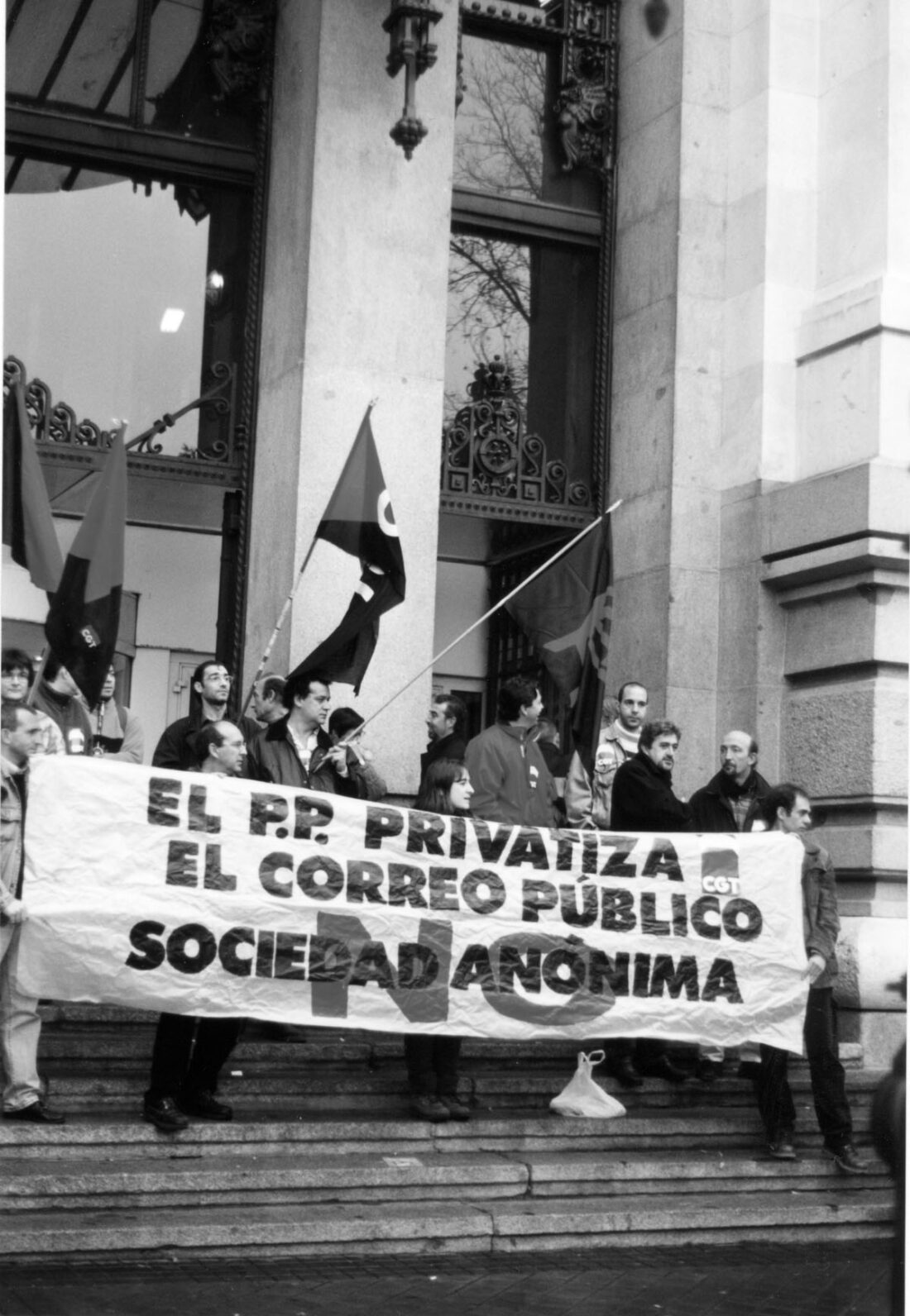 CGT-Correos Barcelona. Concentración con corte de tráfico el viernes 21 a las 9 horas