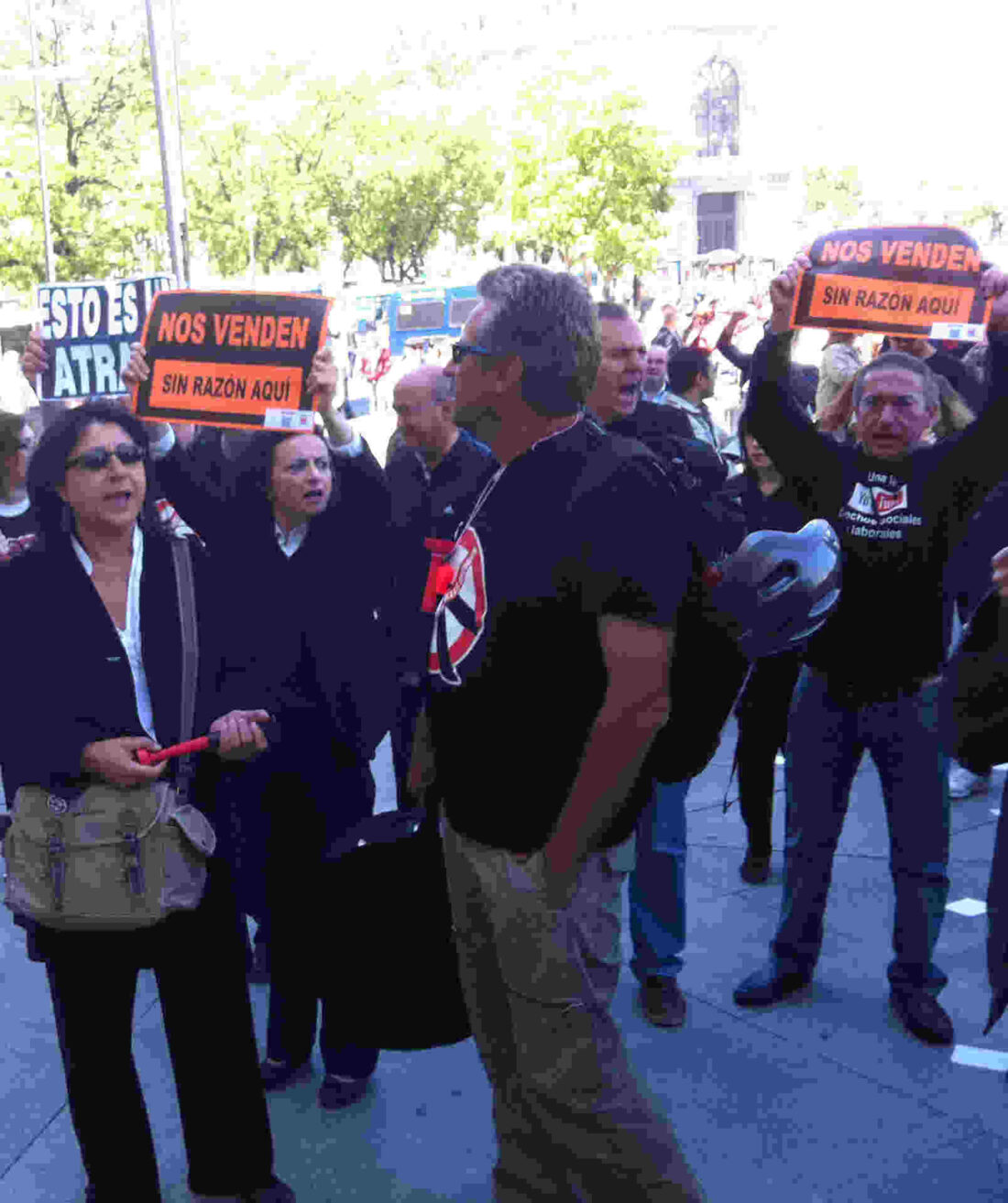 Viernes negros. Un año de lucha de lxs funcionarixs contra los recortes