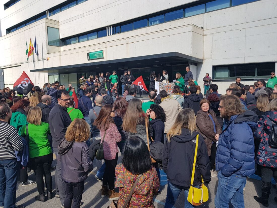 Éxito de la convocatoria de huelga de CGT por la estabilidad del profesorado interino