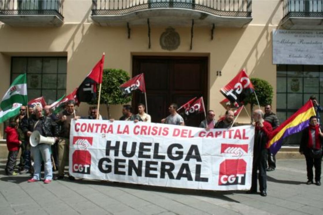 “Ocupa el ayuntamiento de Málaga”, acto dentro de la campaña de CGT, un verano rojinegro en Málaga, contra los atropellos del gobierno