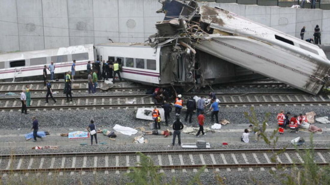 Accidente ferroviario de Santiago: ¿Quiénes son los verdaderos responsables?