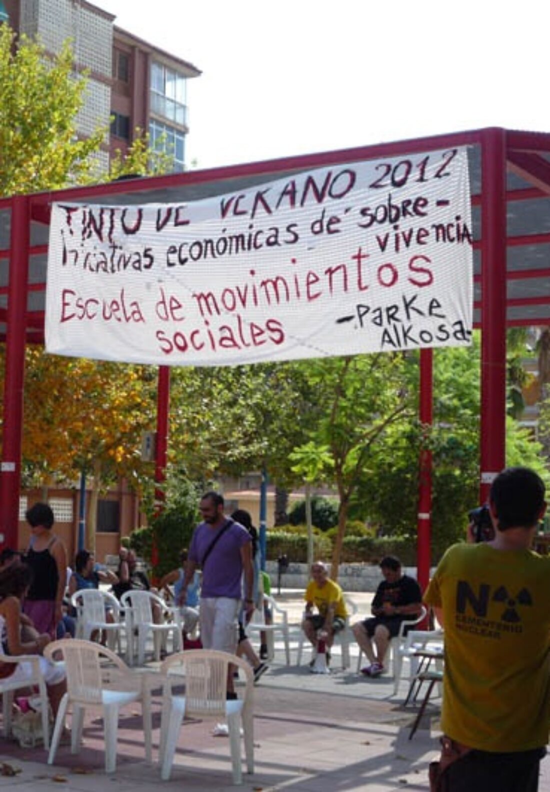 Tinto de Verano. Manifestación el 23J en protesta por los impagos de la Generalitat y el Ayuntamiento al Parke Alcosa