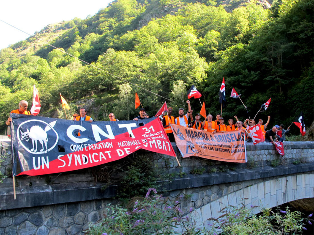 La CNT-F recibe la Marcha a Bruselas a su llegada a territorio francés