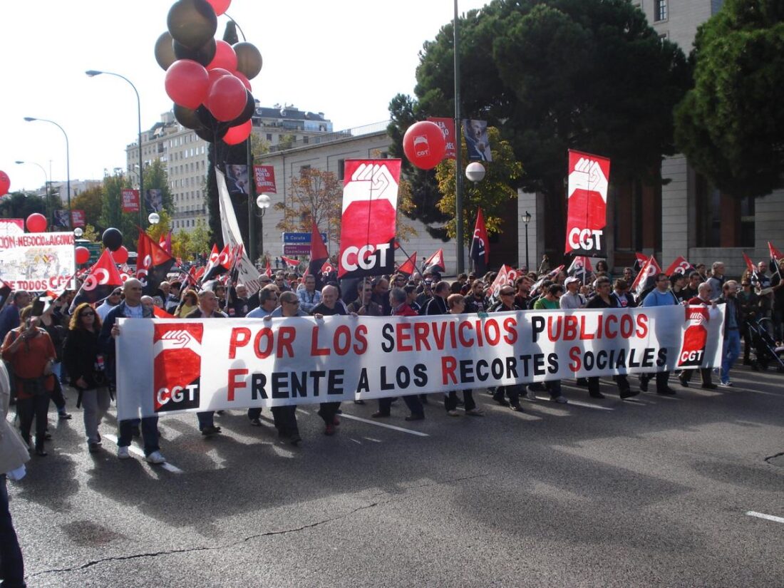 Miles de manifiestantes en Madrid con la CGT en defensa de los servicios públicos