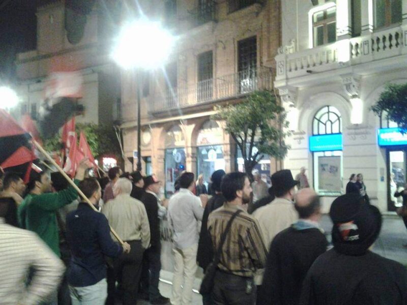 Cortejo funerario por las calles de Sevilla - Imagen-15