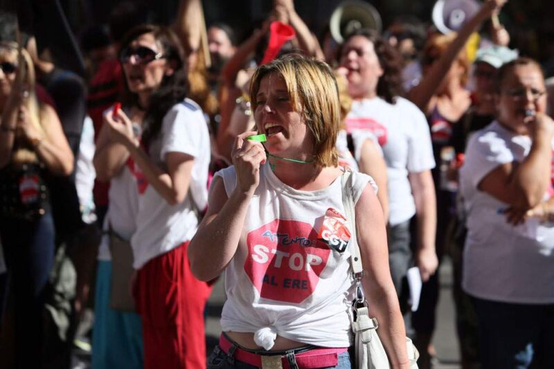 [Fotos]: Concentración en Madrid contra el ERE de Atento - Imagen-3