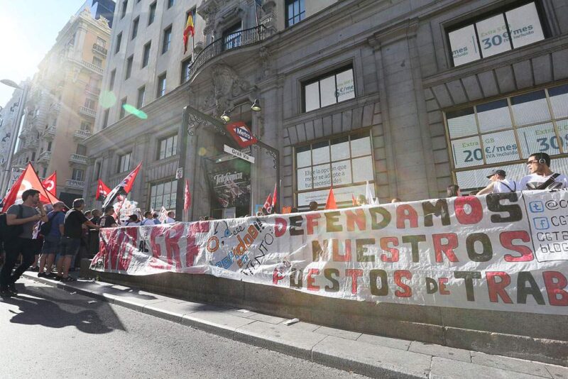 [Fotos]: Concentración en Madrid contra el ERE de Atento - Imagen-12